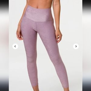 Onzie Flow Athletic Highrise Basic Midi Leggings Size M/L